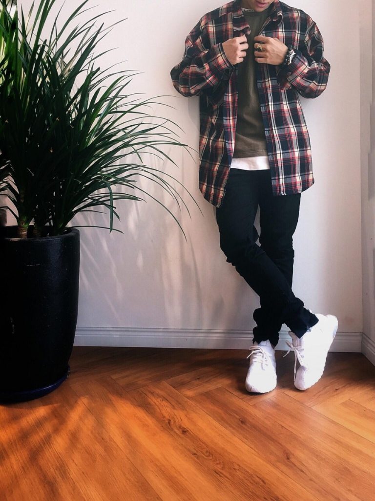 giày sneaker