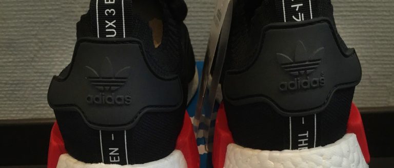 Adidas nmd r1 real vs fake 2025