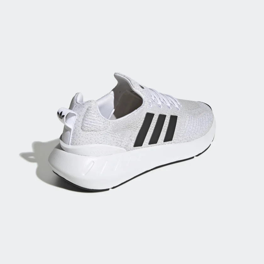 Giày Sneaker Adidas Nam Nữ Swift Run 22 