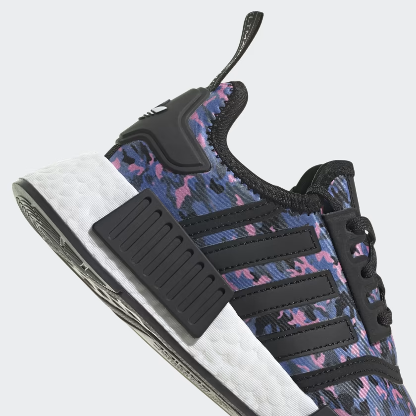 nmd r1 oreo black
