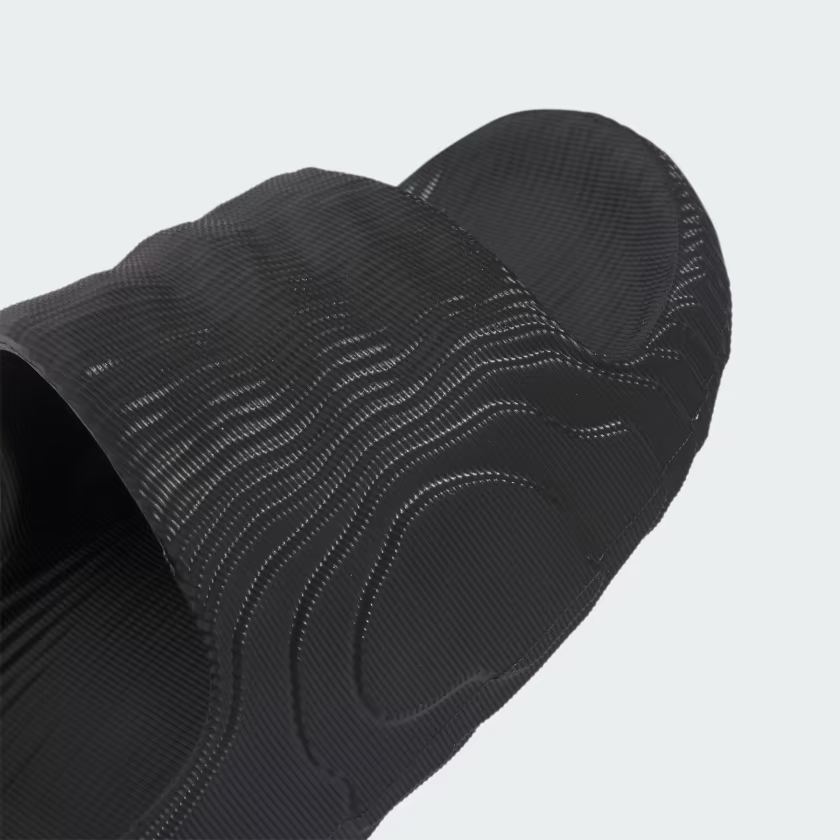 adilette triple black