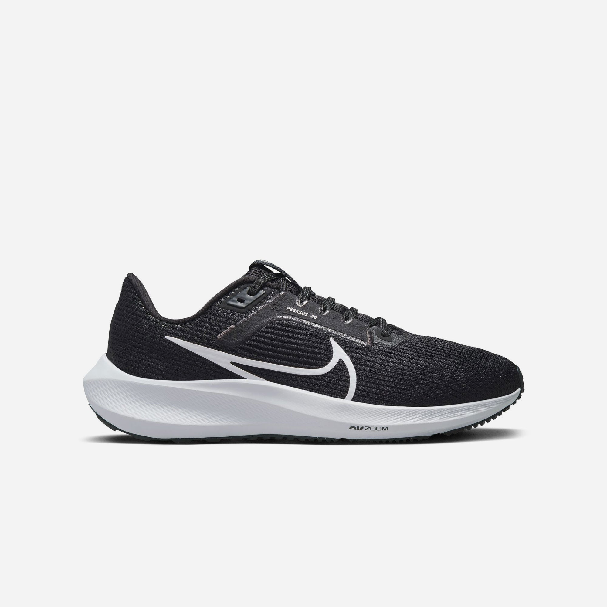giay-running-nike-nu-pegasus-40-core-black-dv3854-001-hang-chinh-hang