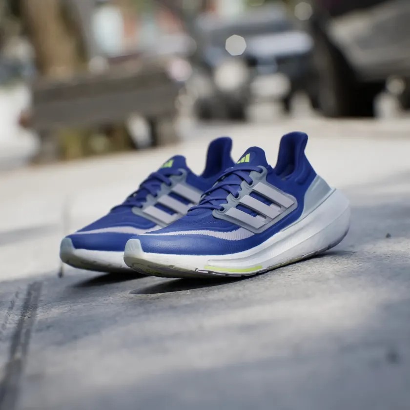 GiàyThể Thao Nữ Adidas Ultraboost Light