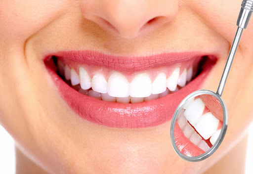Răng sứ zirconia bảo hành bao lâu ? Làm thế nào để kéo dài tuổi thọ?