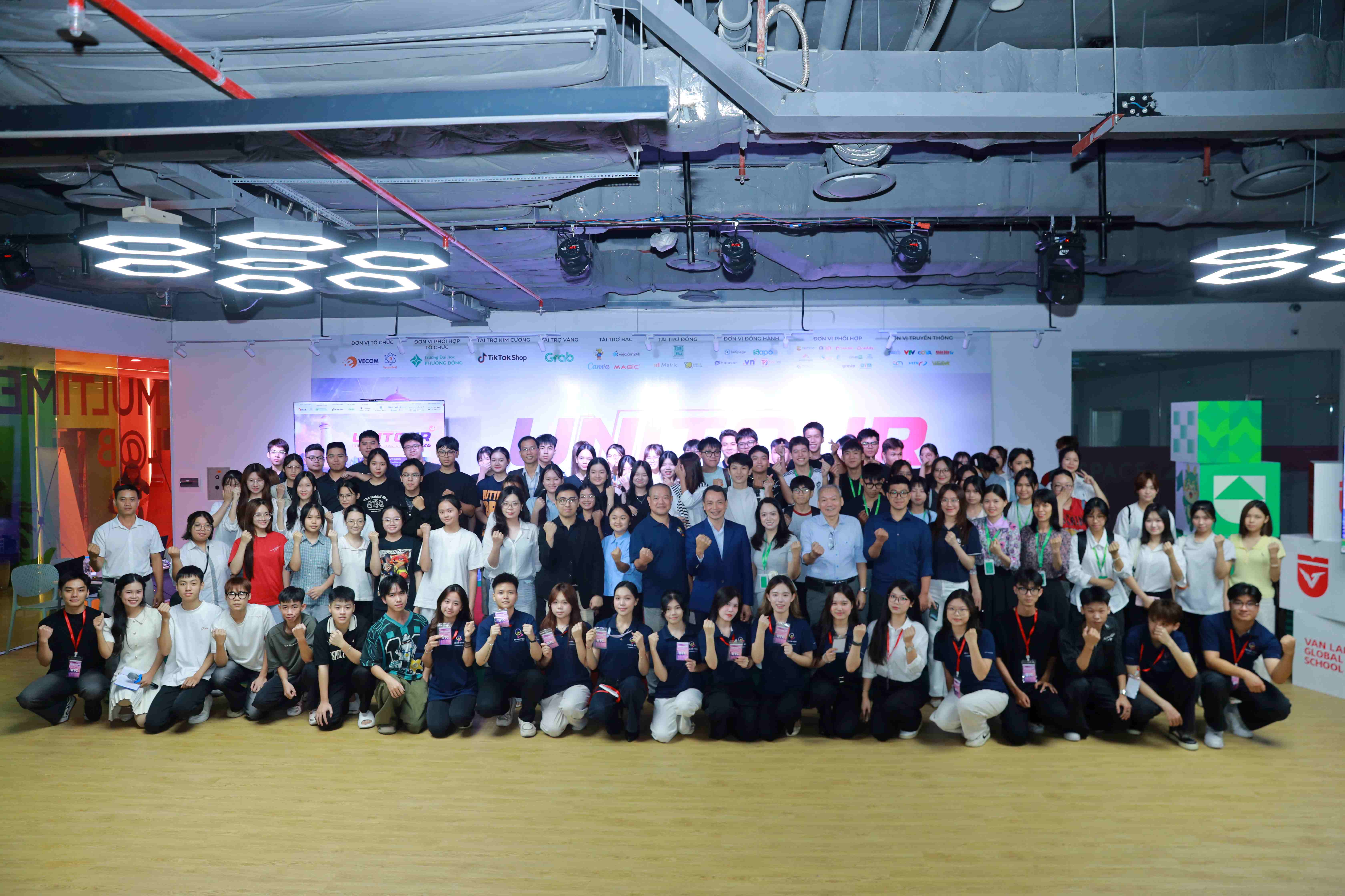 UNITOUR 2026 tại Trường Đại học Phương Đông: Mở rộng góc nhìn về thương mại điện tử và cơ hội nghề nghiệp số