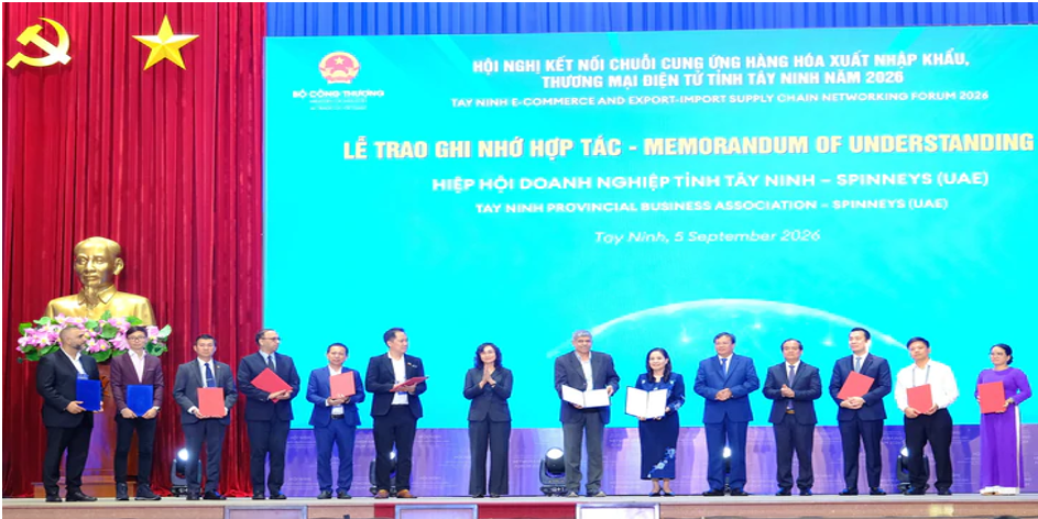 VECOM VÀ SỞ CÔNG THƯƠNG TÂY NINH TRAO BIÊN BẢN GHI NHỚ HỢP TÁC THÚC ĐẨY THƯƠNG MẠI ĐIỆN TỬ VÀ XUẤT KHẨU TRỰC TUYẾN