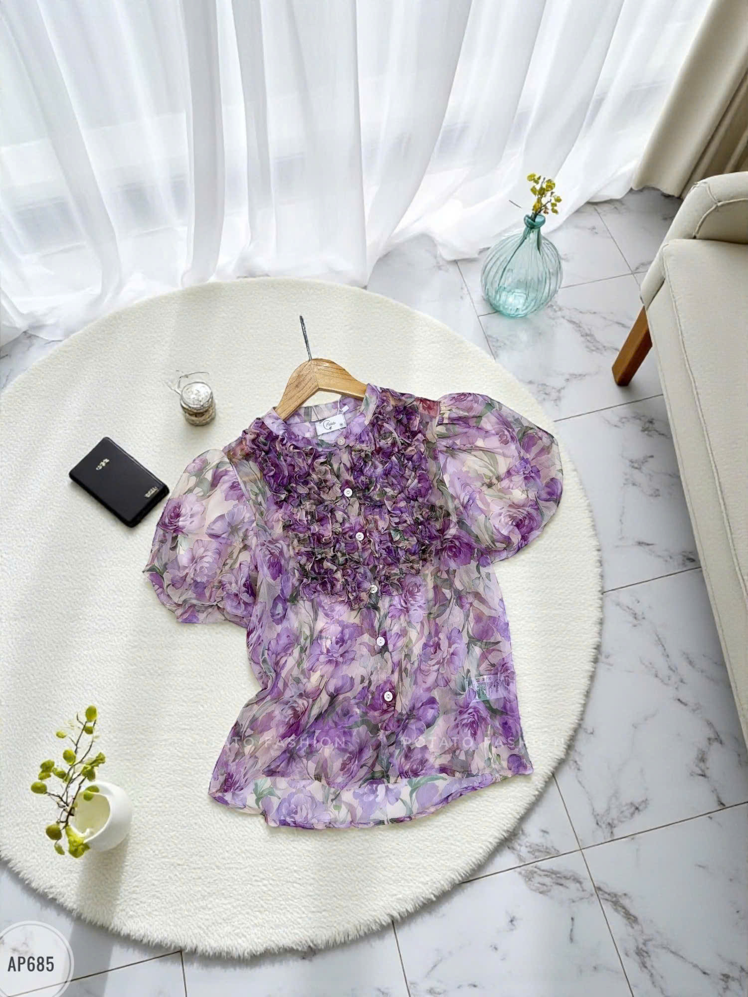 Áo sơ mi bèo ngực