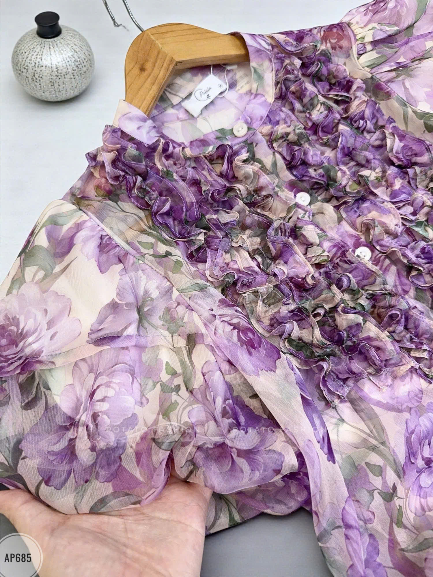 Áo sơ mi bèo ngực