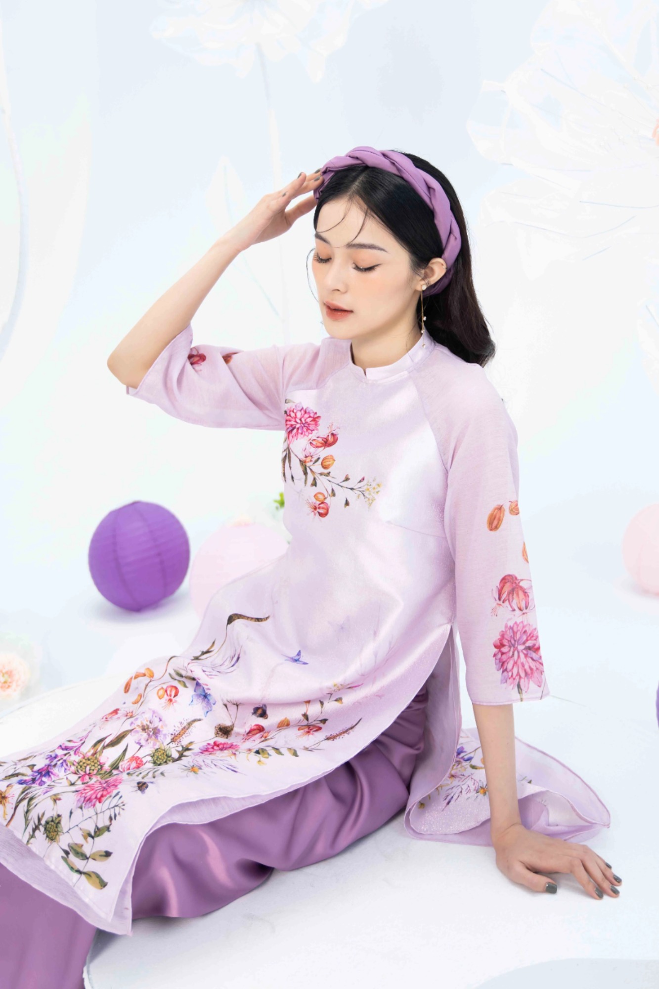 Áo dài gấm Niên Hoa
