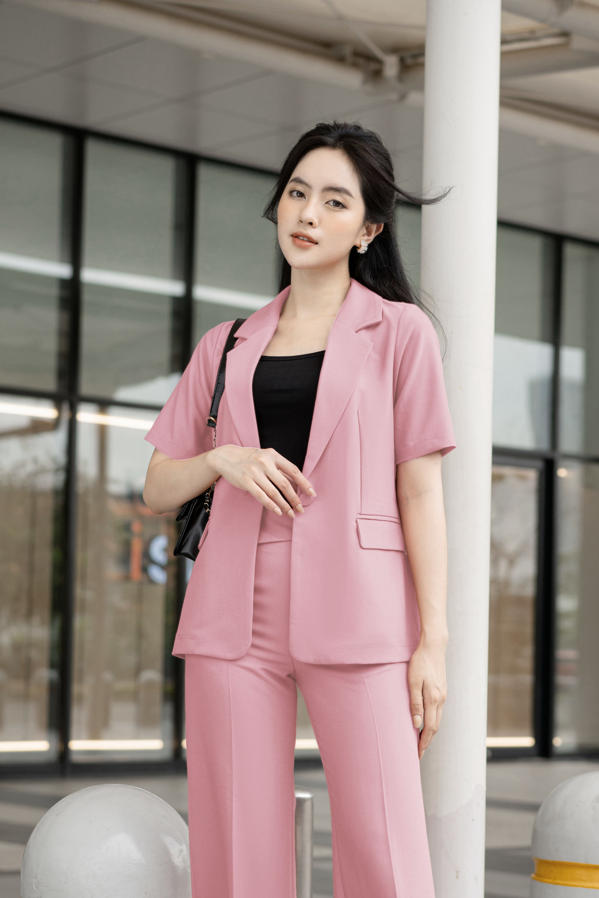 Áo Blazer một lớp cổ K, tay cộc