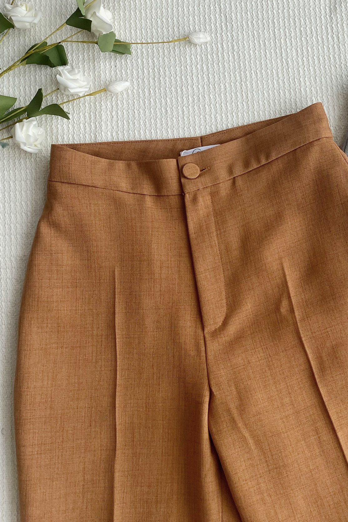 Quần baggy xẻ gấu túi sườn
