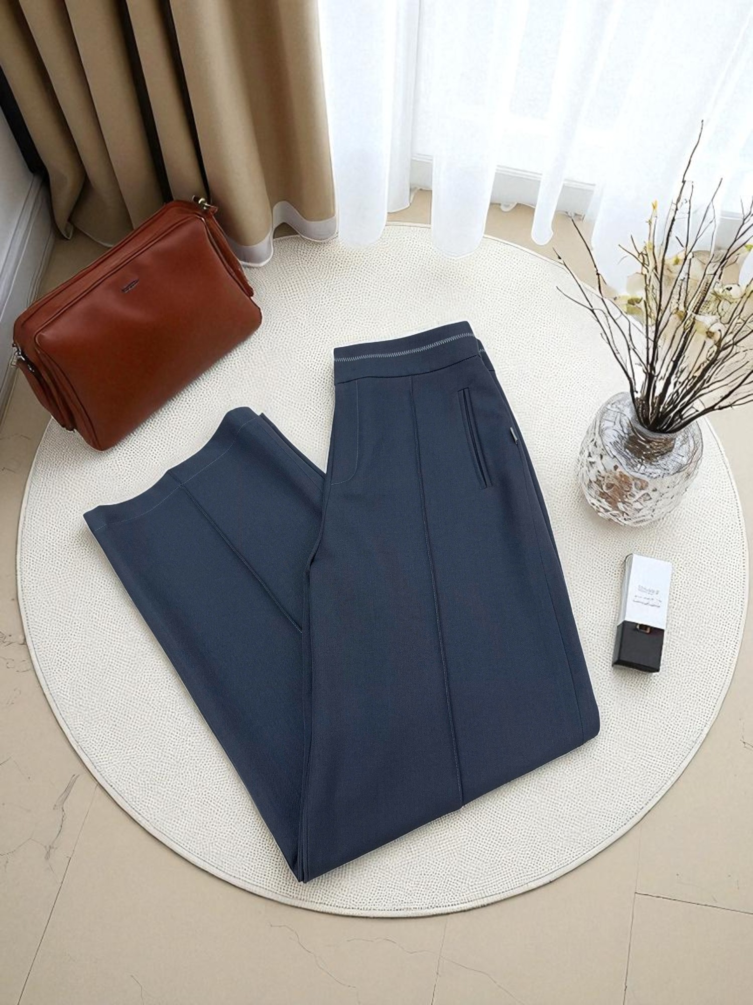 Quần suông khuy cài cạp diễu ziczac