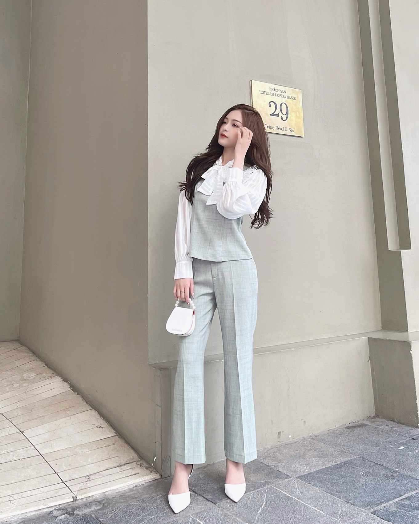 Áo cổ nơ dáng eo tay phối
