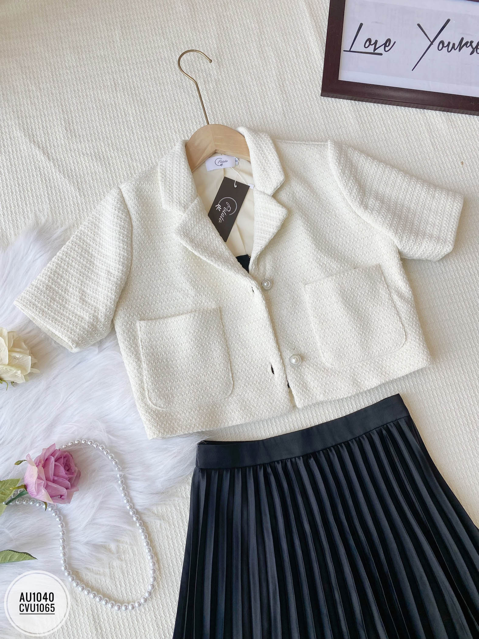 Áo tweed cổ hai ve dáng croptop