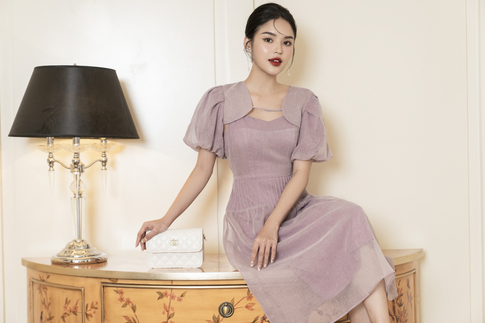 Sét váy hai dây bấu mí nhún chân & Áo croptop tay bồng
