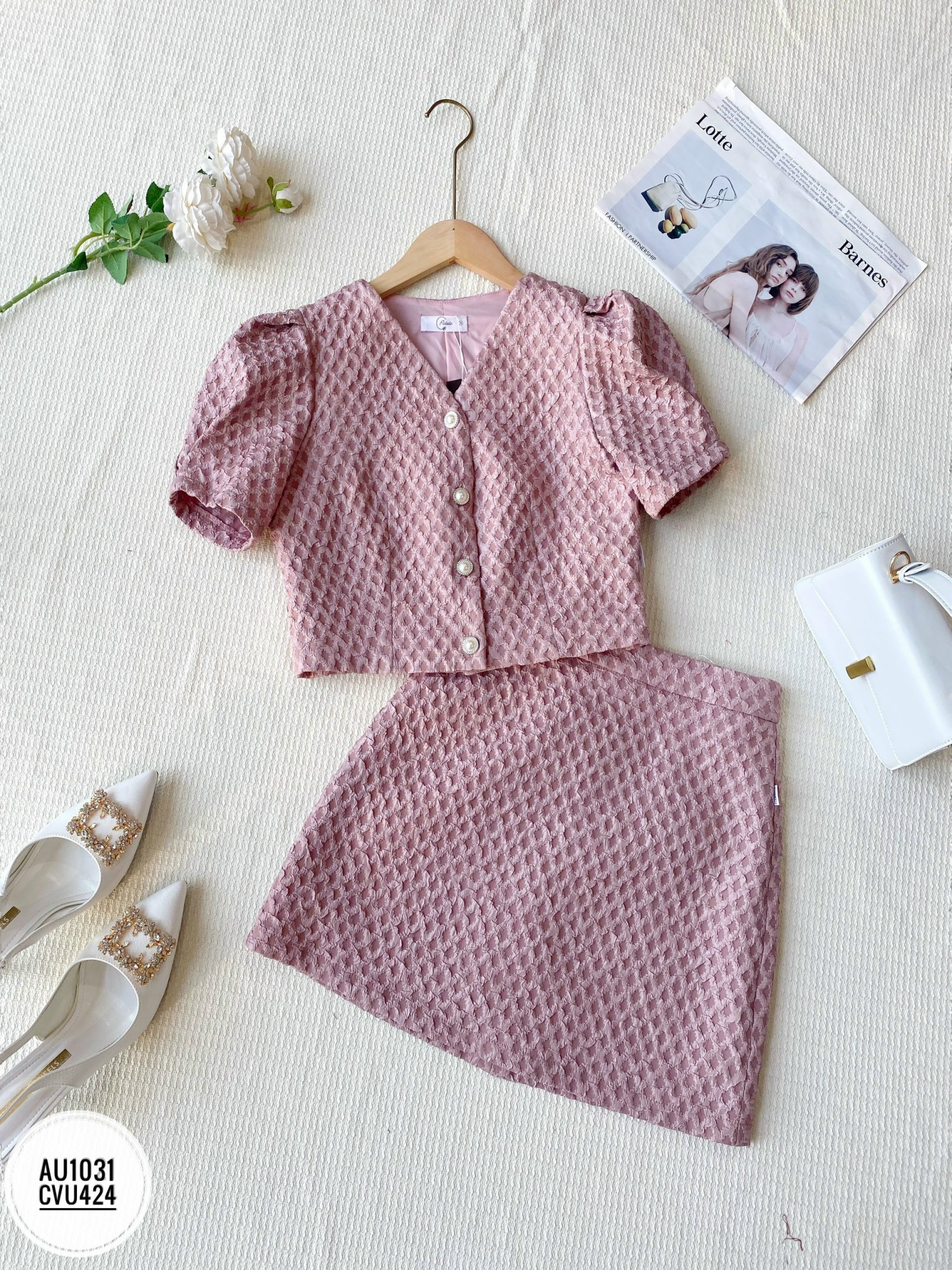 Lịch sử giá Set bộ áo croptop và chân váy chữ A có kèm quần trong cập nhật  3/2024 - Mua Thông Minh