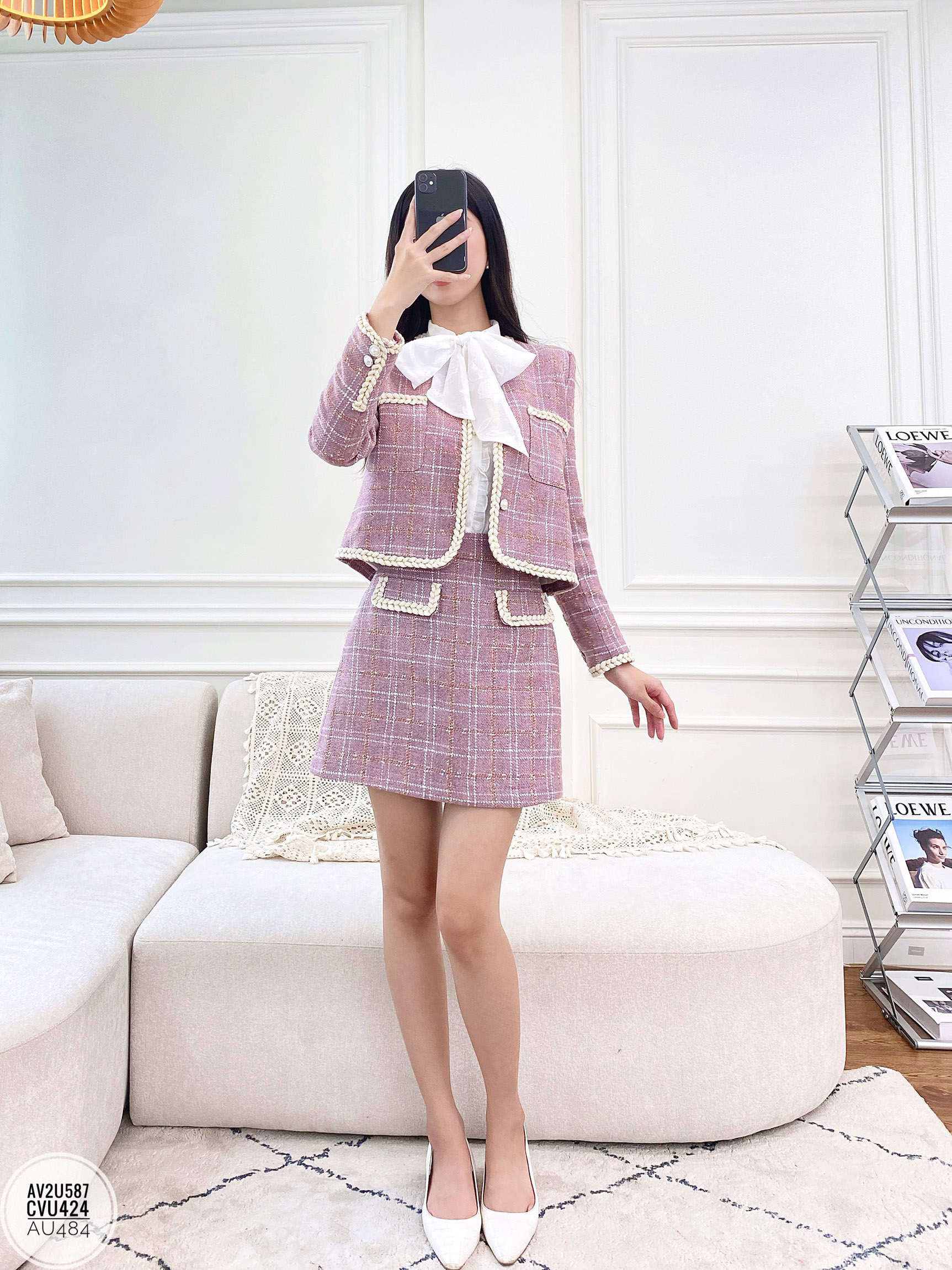 Set áo khoác cổ sơ mi và chân váy dạ tweed