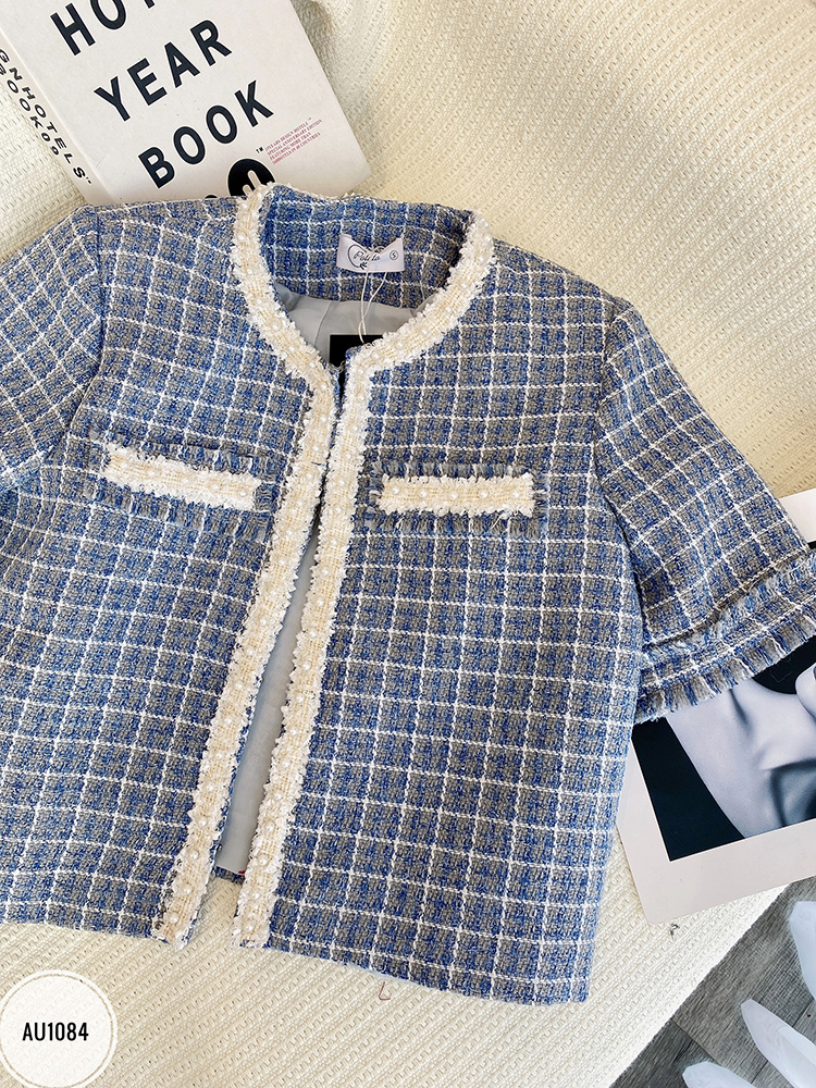 Áo tweed cổ tròn dáng suông ngắn rút rua cài cúc