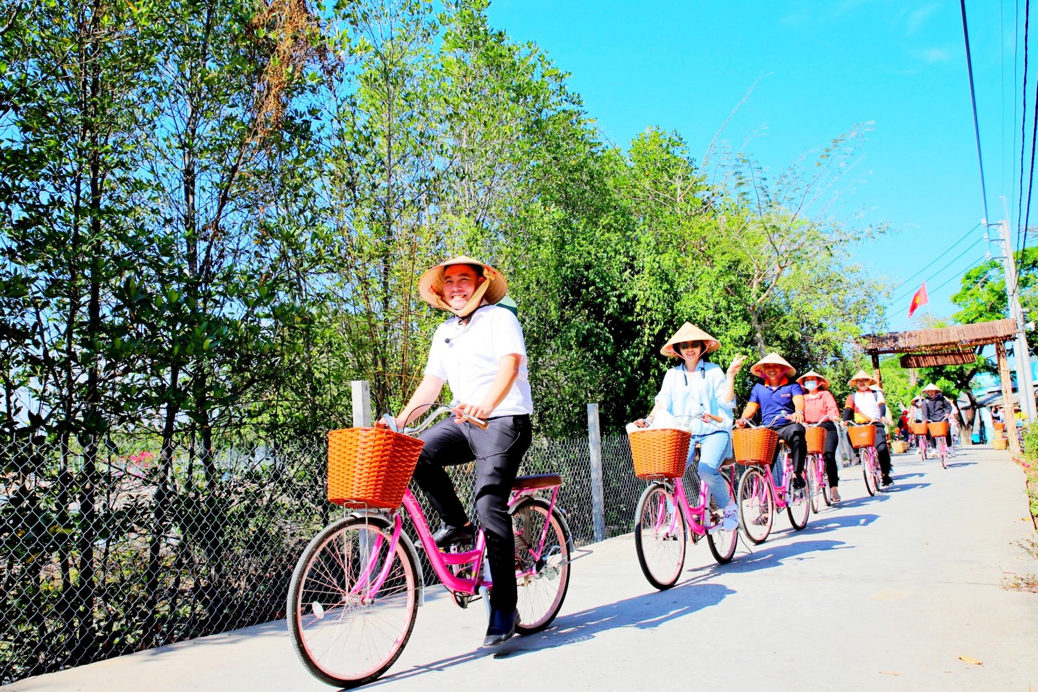 Tour Thiềng Liềng
