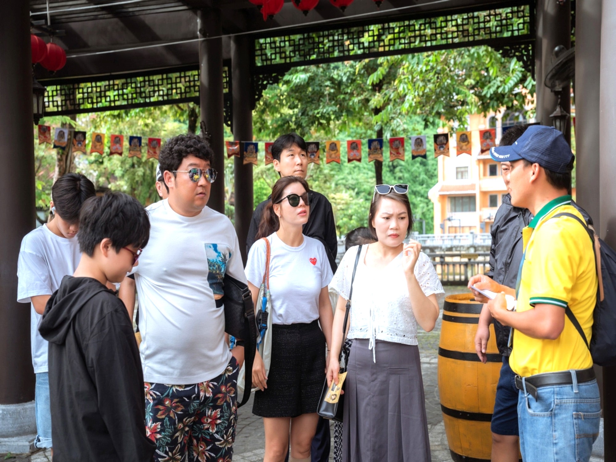 Thuê hướng dẫn viên tiếng Trung