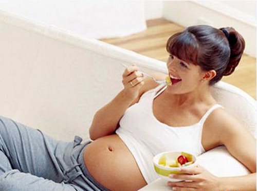 Những sự thật và hiểu lầm không ngờ về dinh dưỡng bà bầu