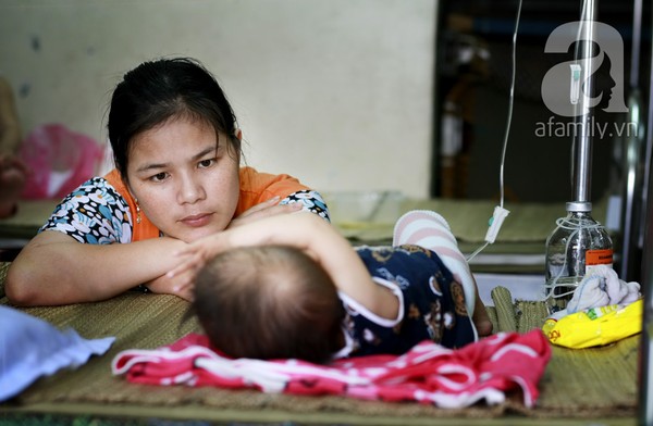 Sai lầm của mẹ khi tự làm thầy thuốc cho con