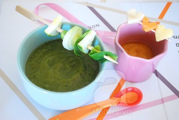 Mẹ Việt ở Pháp chia sẻ cách cho con tập ăn dặm (4-6 tháng tuổi)