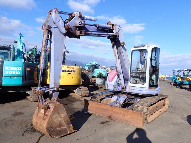 KOMATSU PC75UU-2- 10607