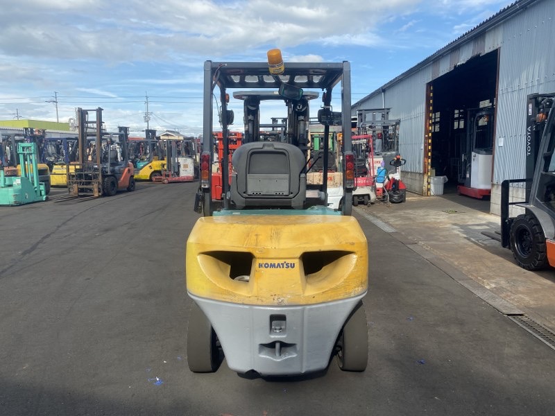 Komatsu FD25T-16-701150 chui công dịch càng số tự động