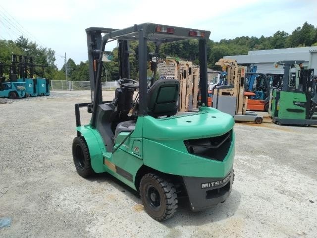 Xe nâng misubishi 2.5 tấn số sàn dịch giá fd25D-54367