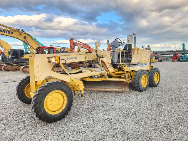 KOMATSU   GD305A-1- 6733