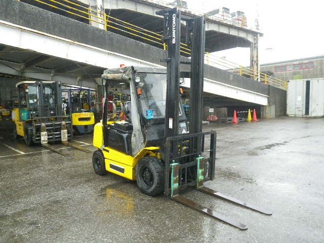 Xe nâng xăng - ga Sumitomo 11- FG25PVIIF2-01037