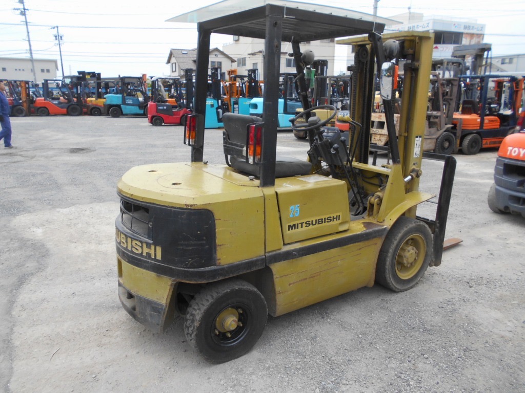 Xe nâng xăng misubishi FG25-50171