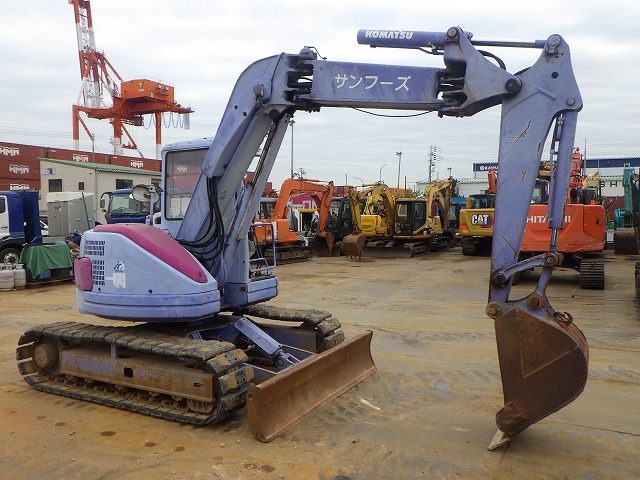 KOMATSU PC75UU-2-10954