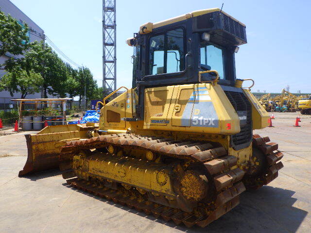 Máy ủi bánh xích hiệu komasu D51PX-22-11057