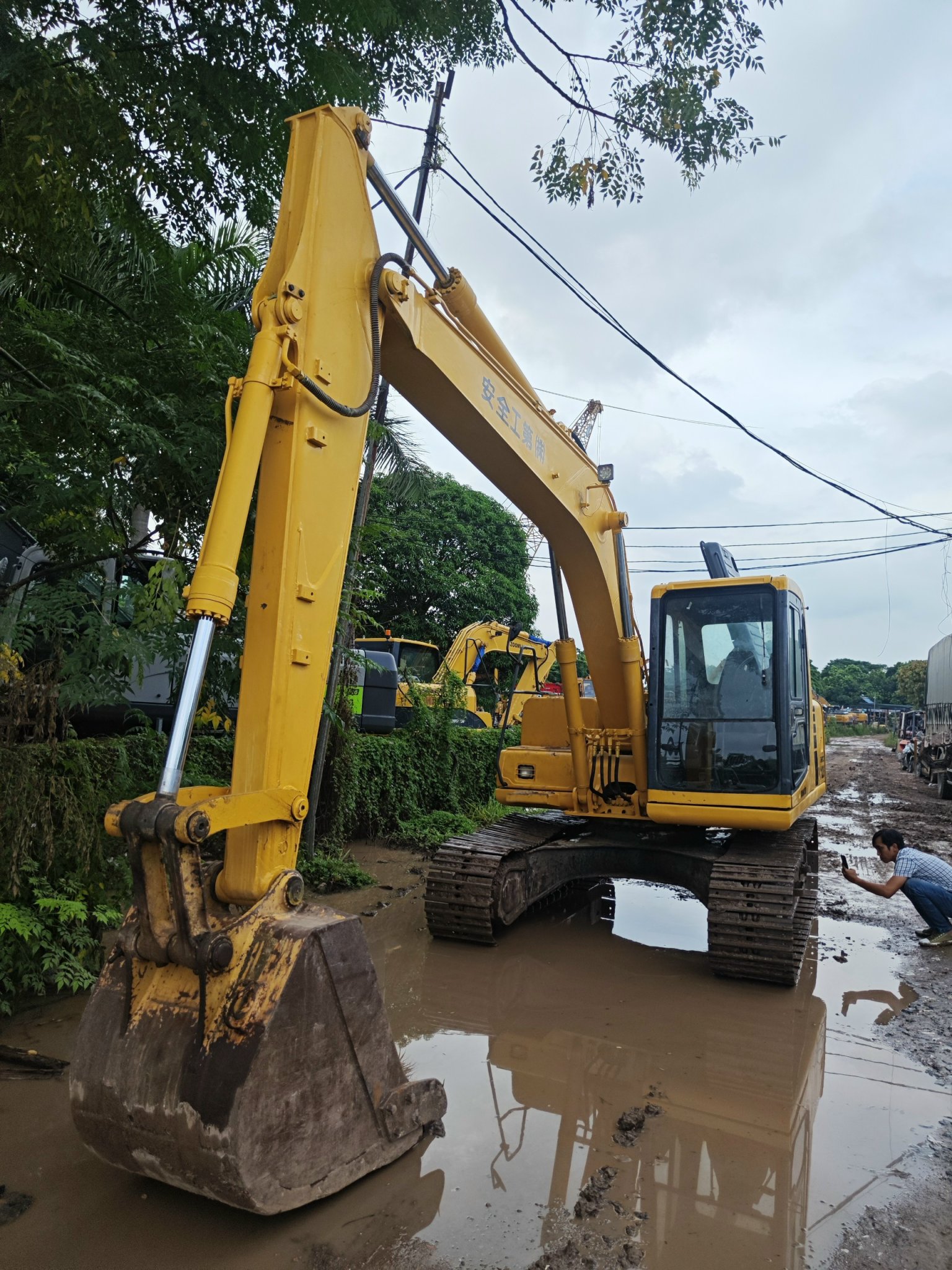 Máy xúc đào bánh xích PC120-6ZE-61921