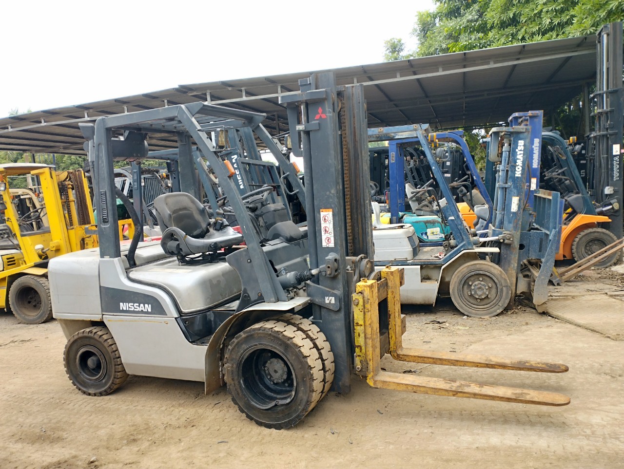 Xe nâng nissan FD35-001998