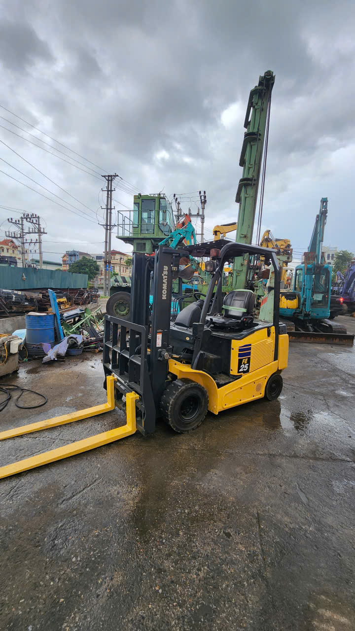 Komatsu FE25-1/8274-304771