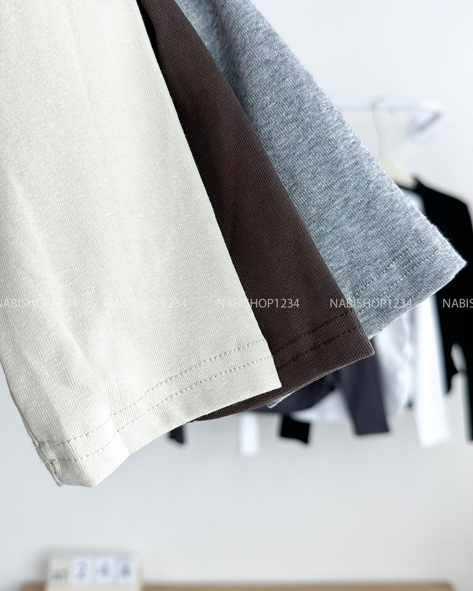 Áo Thun Số 24-A Polo Khoá Chữ