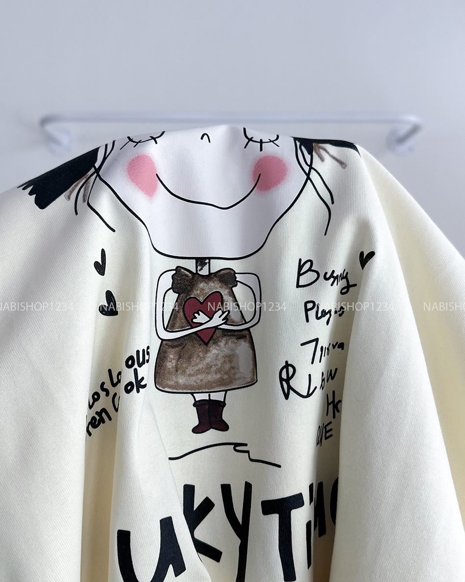 Áo Thun Số 30-A Cô Gái LUCKY