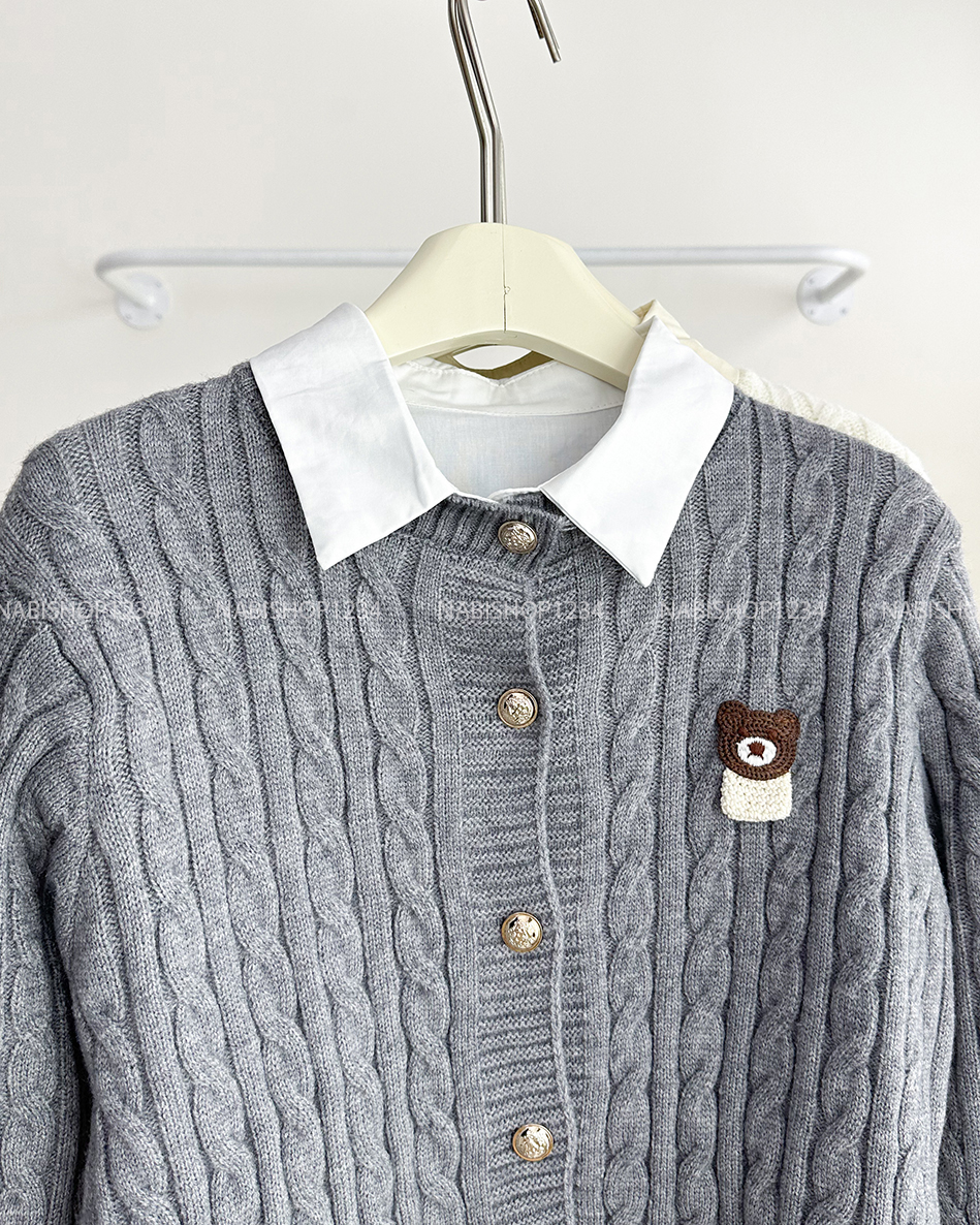 Áo Sơ Mi Số 197-D Set Kèm Cardigan Gấu