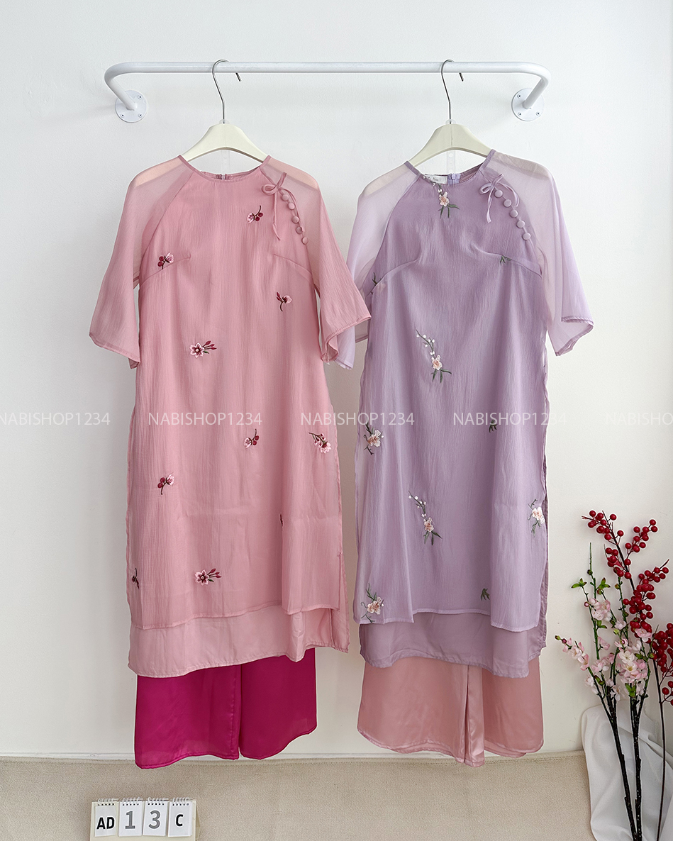 Áo Dài Số 13-C Tơ Hoa Thêu Tà Phối