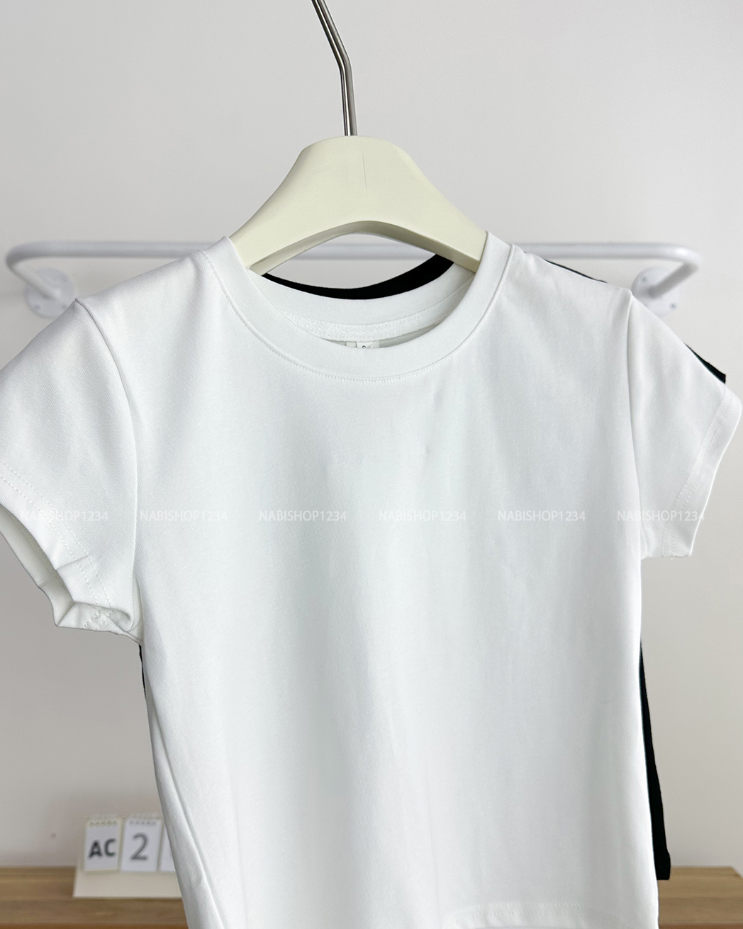 Áo Croptop Số 201-B 3221 TN Trơn