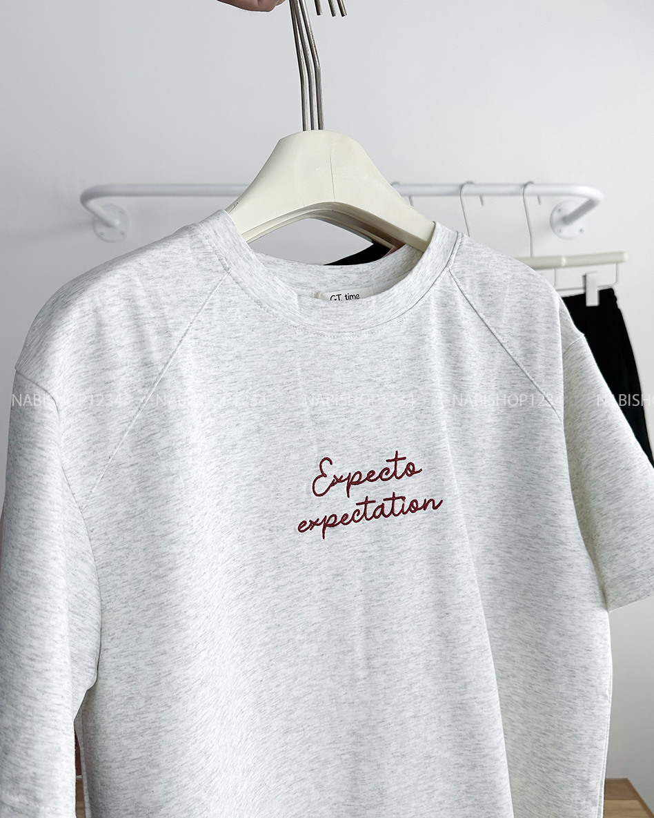 Set Đồ Số 81-B Thêu Chữ Expecte + Short