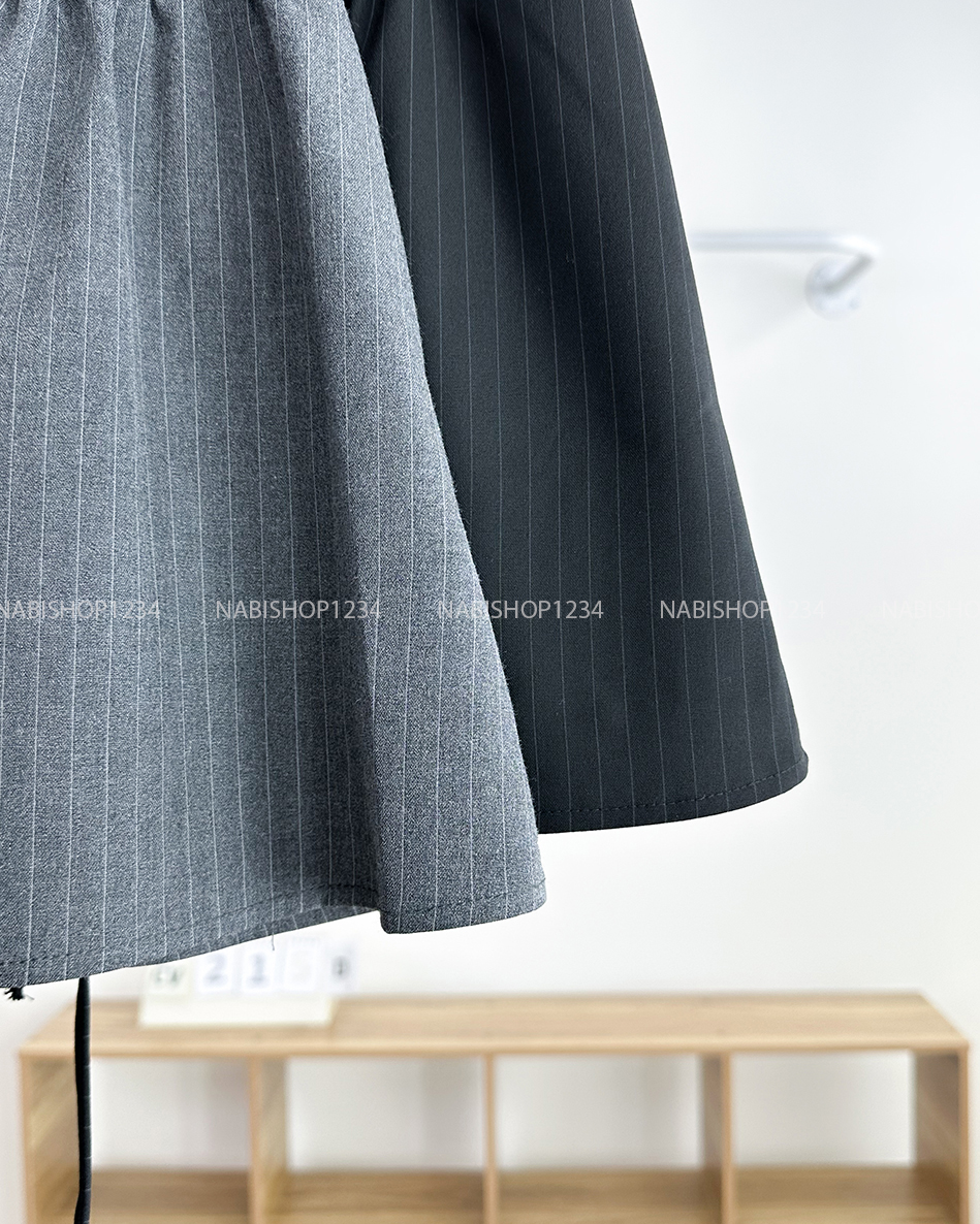 Chân Váy Số 215-D 1013 Ngắn Sọc Chìm