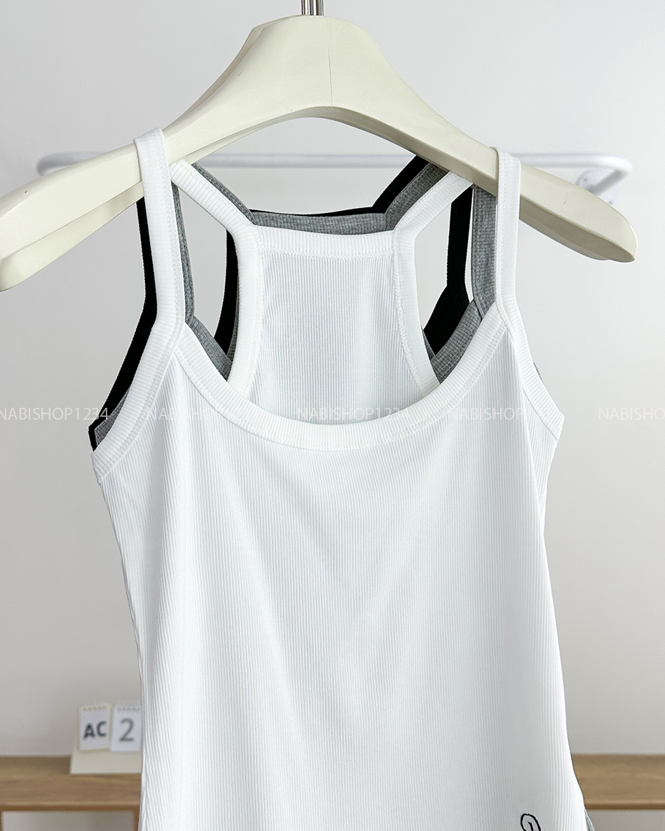 Áo Croptop Số 200-D 1039 2S Lai Thêu Chữ