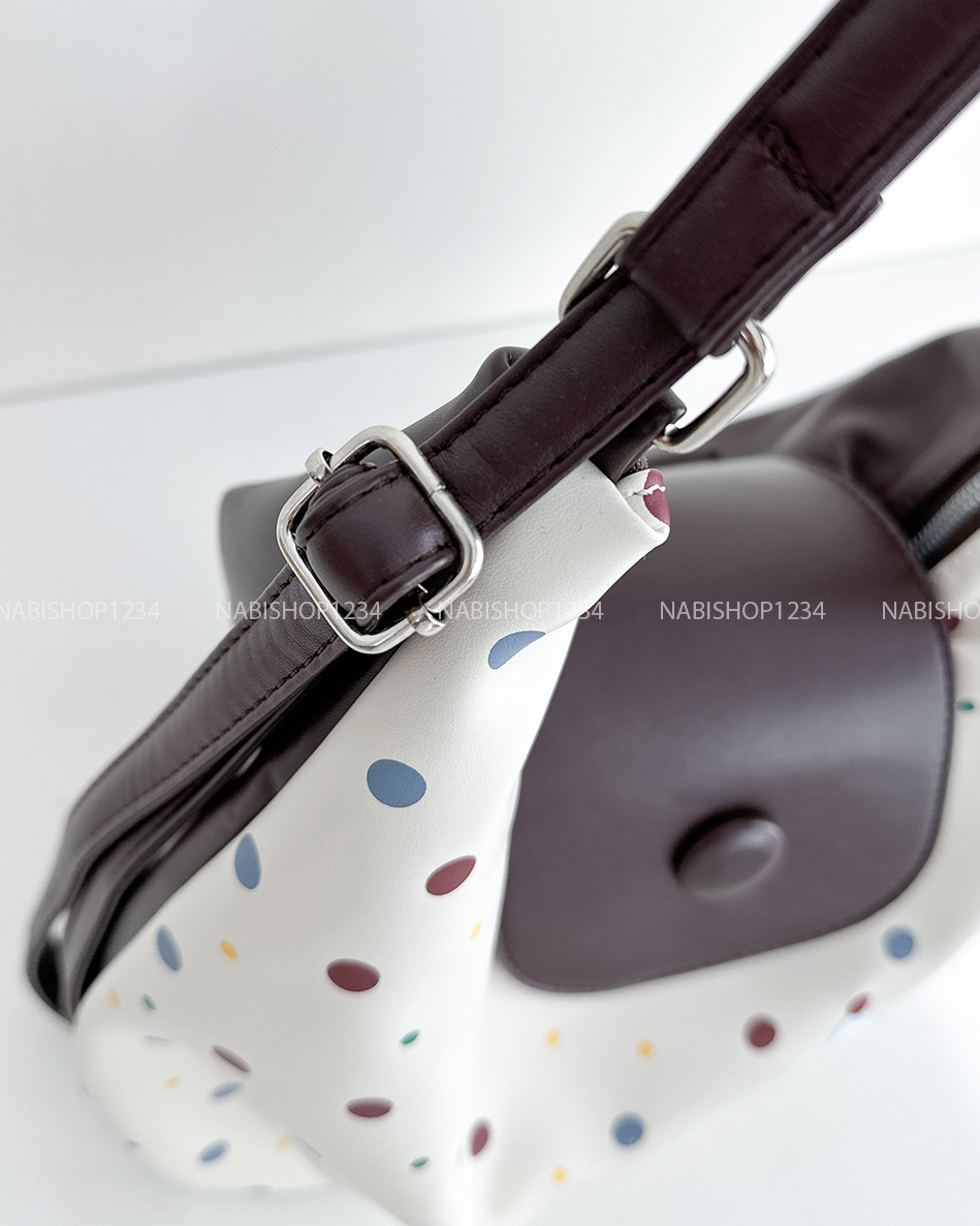 Túi Số 126-Y 8244 Da 2 Kiểu Chấm Bi Cún
