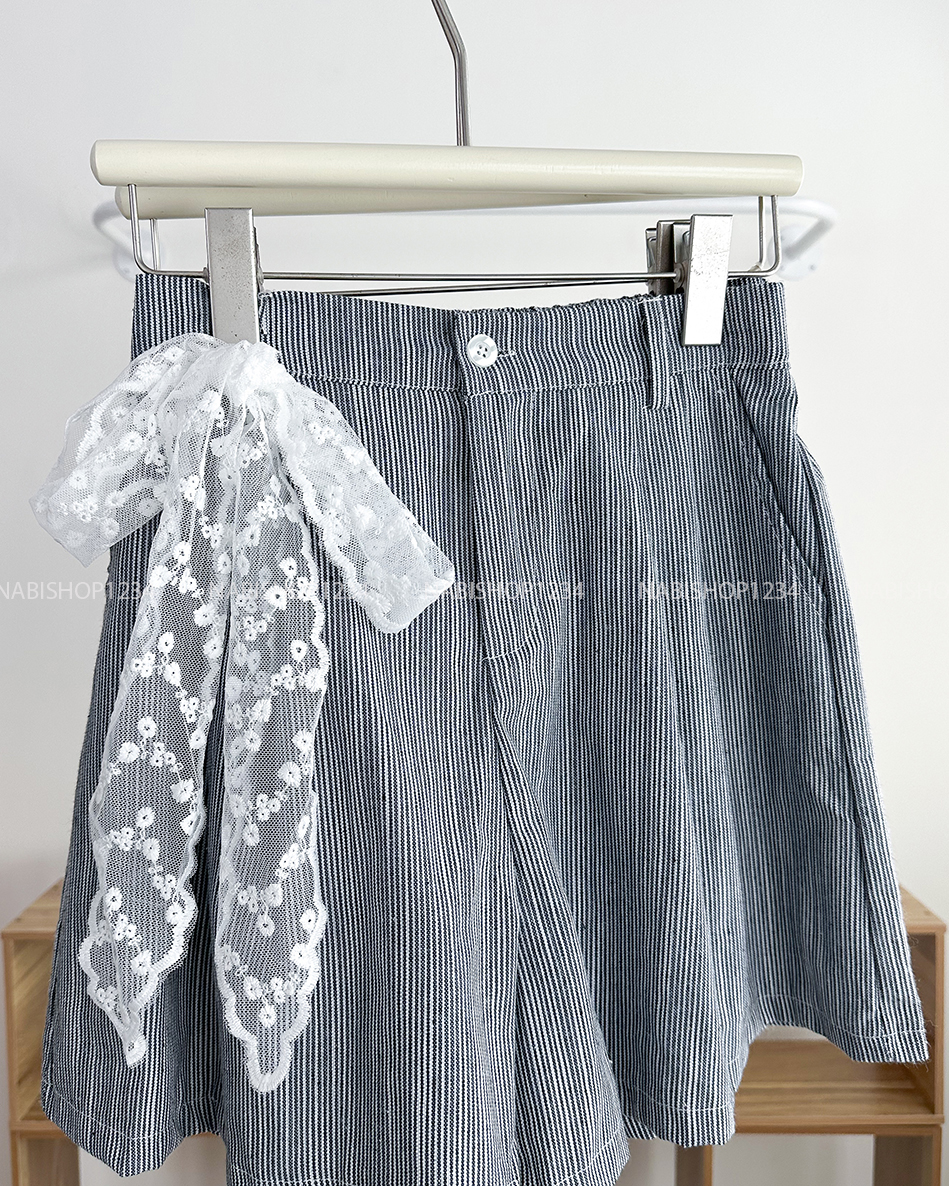 Quần Short Số 139-D 3233 Sọc Lưng Thun + Dây Ren