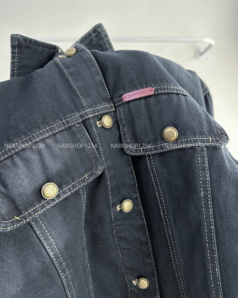 Áo Khoác Số 304-D 8908 Jean Viền Chỉ Tag