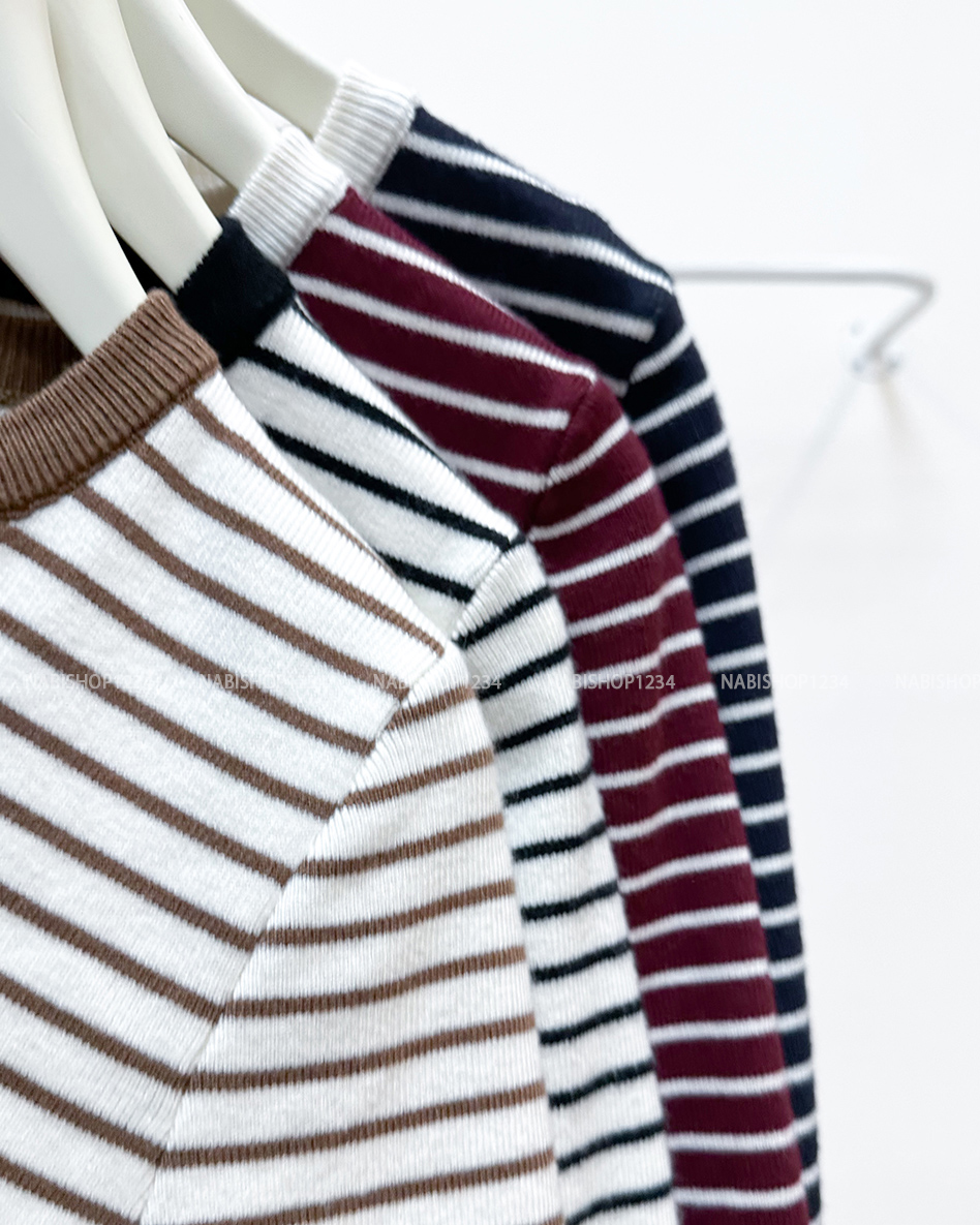 Áo Khoác Số 339-A Cardigan Kẻ Khuy Vàng